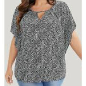 BLOOMCHIC sz 10 M black white  keyhole ruffle sleeve top blouse NWT B102